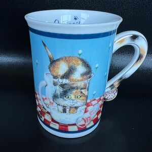 Danbury Mint Gary Patterson Curiosity Cat Mug